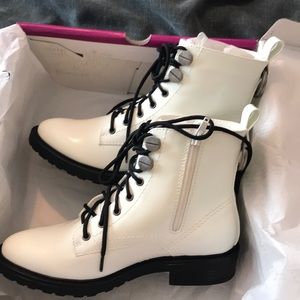 rampage zinger combat boot